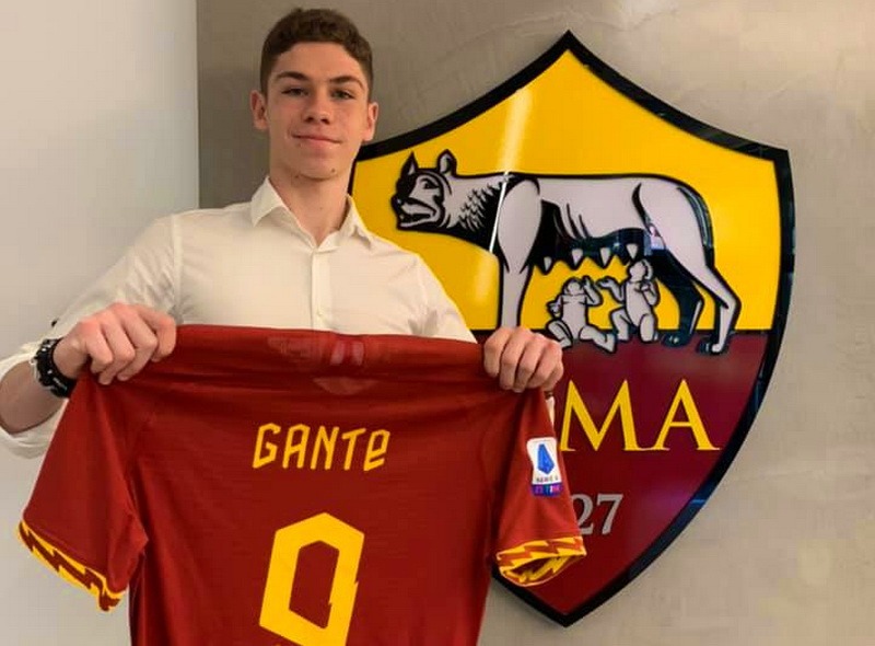 gang Windswept Indoors Tanarul fotbalist oradean Patrick Gante a fost transferat de AS Roma