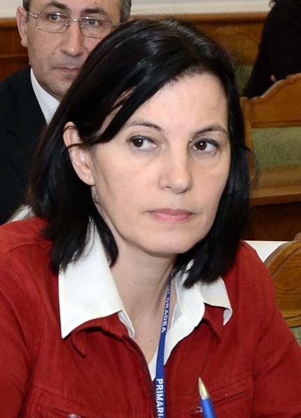 01 Adriana Lipoveanu_2.jpg