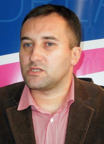 01 Cristian Puscas.jpg