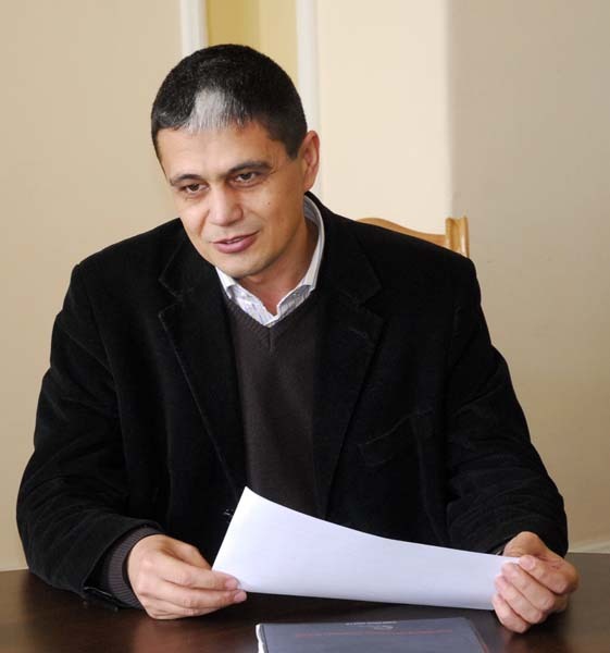 01 Marcel Bolos.jpg