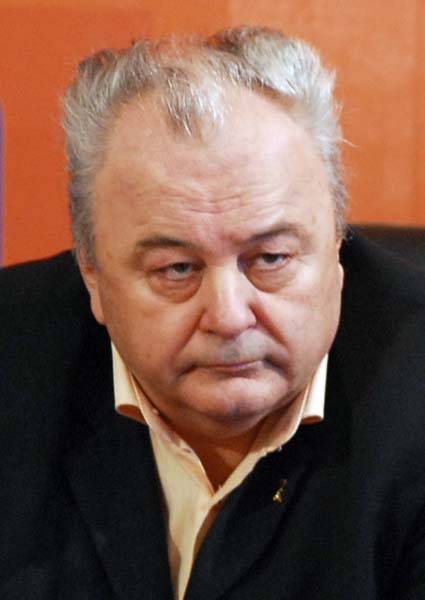 02 Stefan Seremi.jpg