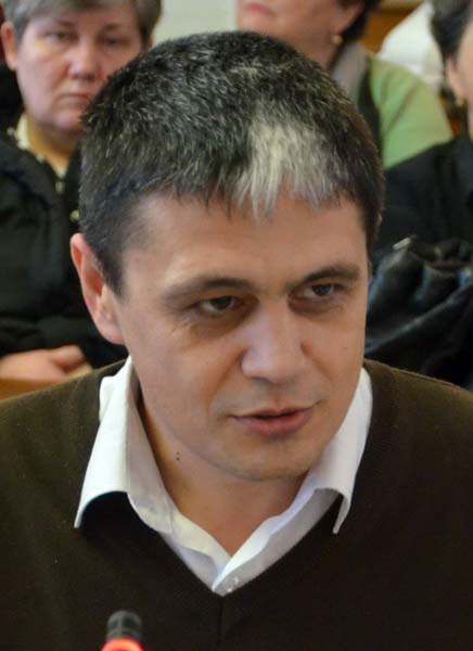 02-Marcel-Bolos.jpg