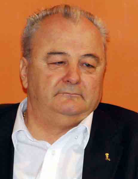 02-Stefan-Seremi_2.jpg