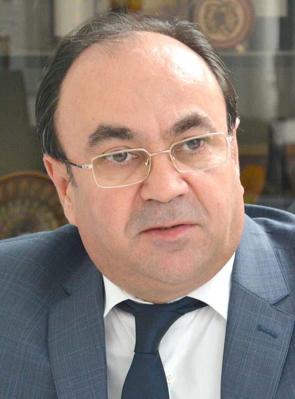 şeful Direcţiei pentru Agricultură, Nicolae Hodişan