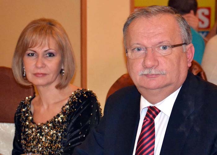 Soţii Erica şi Ioan Mang, profesori universitari, PSD Bihor