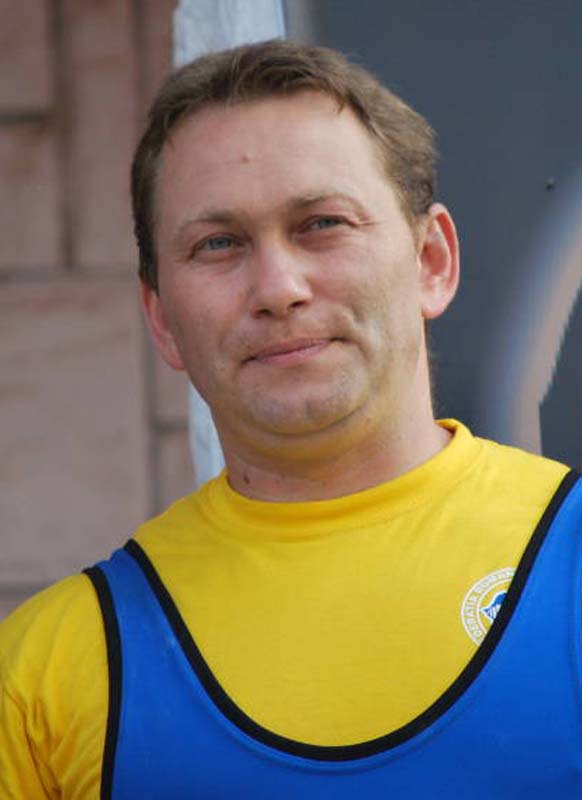  antrenorul Ovidiu Pănăzan, preşedintele Federaţiei Române de Powerlifting