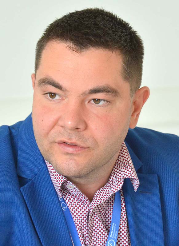 directorul executiv al Aeroportului Debreţin, Vajda János