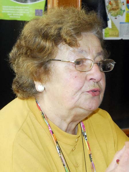 03 Ana Marrosy.jpg