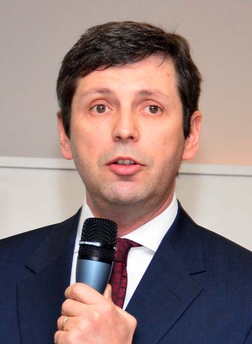 03 Gabriel Selischi.jpg