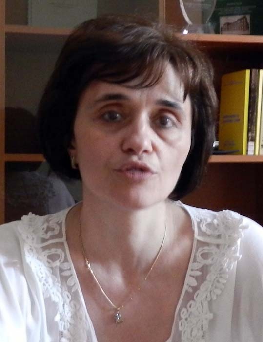 03 Laura Vicas.jpg
