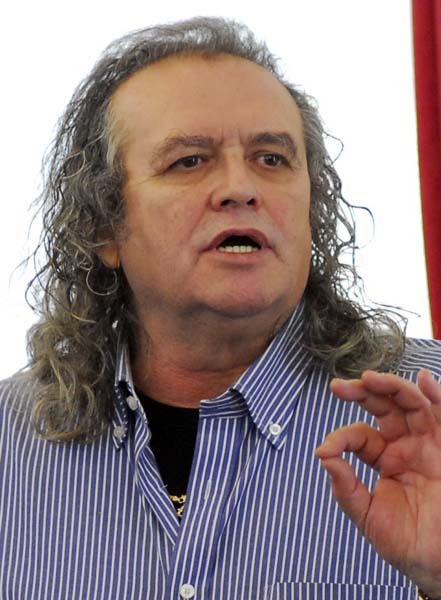 03 Marius Aron.jpg