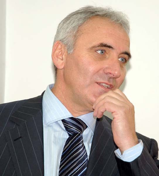 03 Nelu Paraschiv.jpg