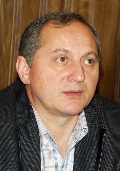 03 Ovidiu Gavra.jpg