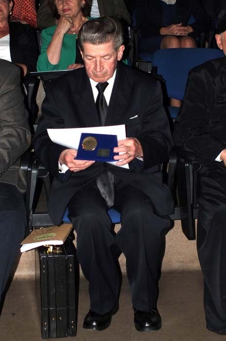 03 Victor Grecu.jpg