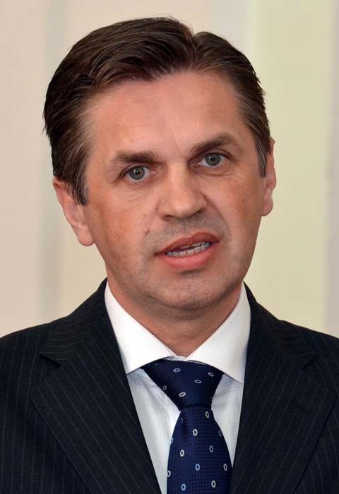 Octavian Dan, consultant în afaceri