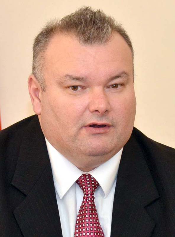  directorul comercial al Companiei de Apă Oradea, Ovidiu Mureşan