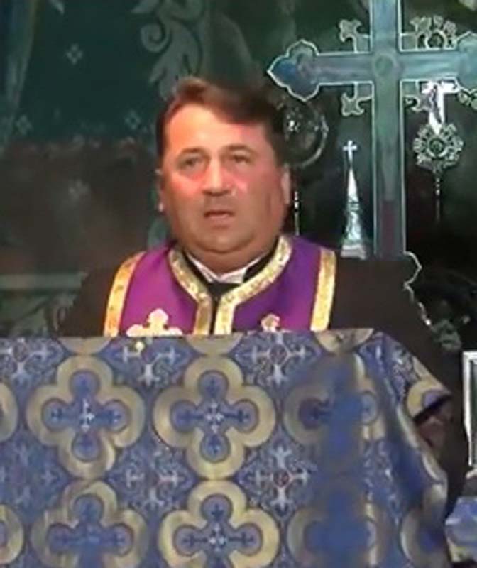 preot Călin Ias