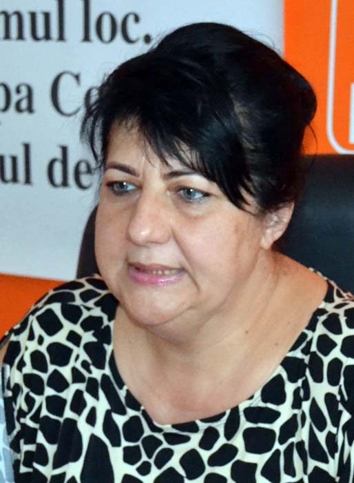 04 Carmen Pantis_4.jpg
