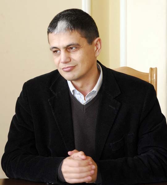 04 Marcel Bolos.jpg