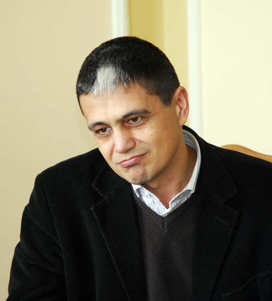 04 Marcel Bolos_1.jpg