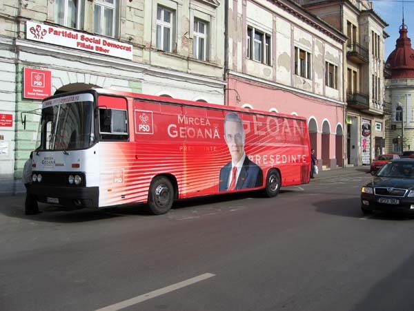 04 autocar.jpg