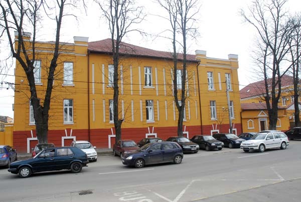 04 centru (mare).jpg