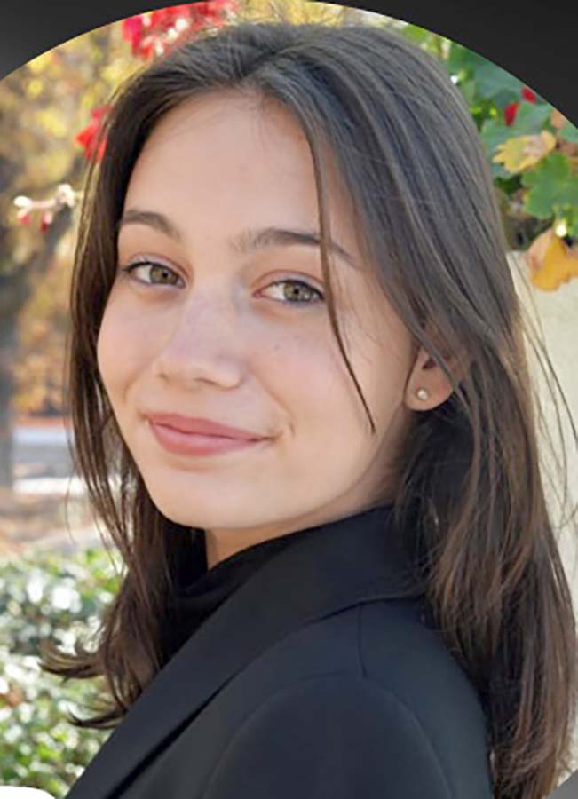 Ioana Florea, elevă