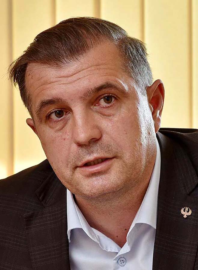 primarul de Sânmartin, Cristian Laza