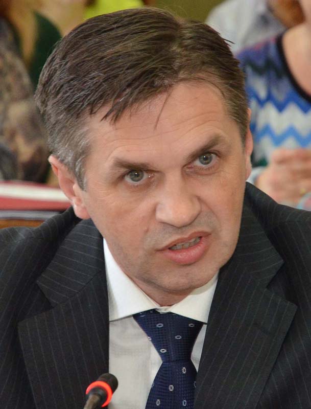 Octavian Dan, consultant în afaceri