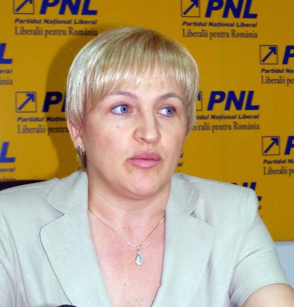 06 Lucia Varga.jpg
