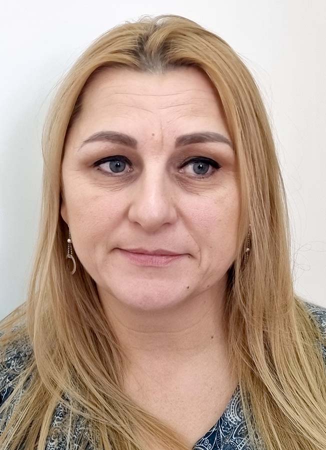 Mihaela Nastea, şefa Serviciului Achiziţii din Primăria Oradea