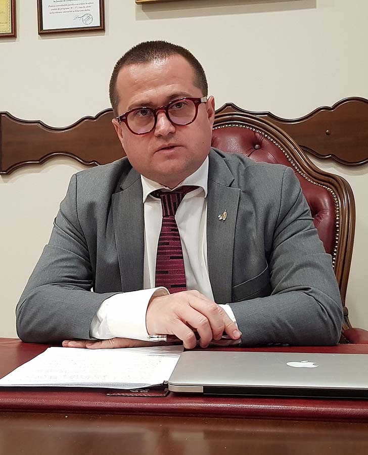Răzvan Doseanu, avocat