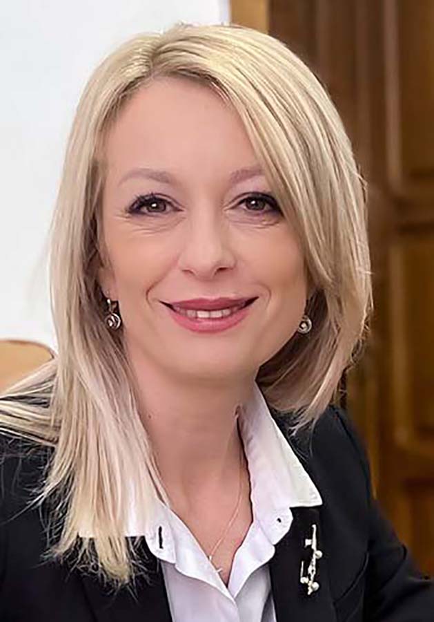 Carmen Rus, managerul Filarmonicii din Oradea