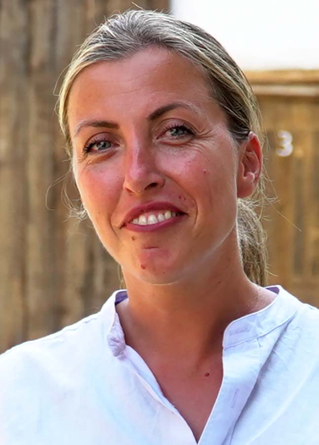 Anca Popa, Colești