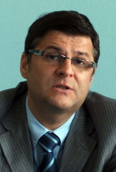 08 Daniel Negrean.jpg