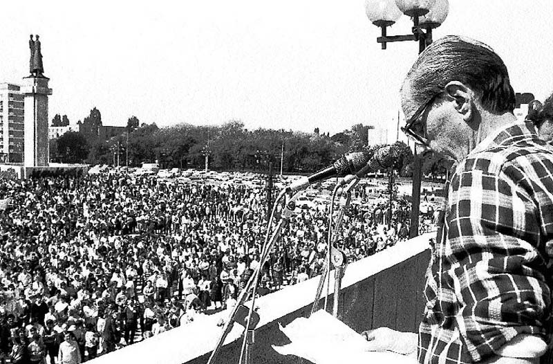 Radu Enescu, fost redactor șef adjunct al Revistei Familia