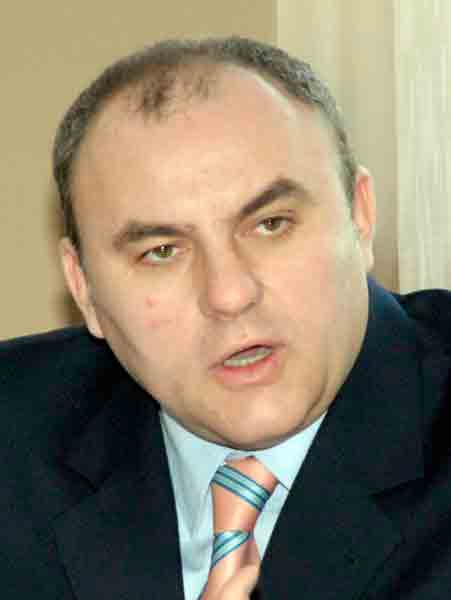 11-Emil-Guias.jpg
