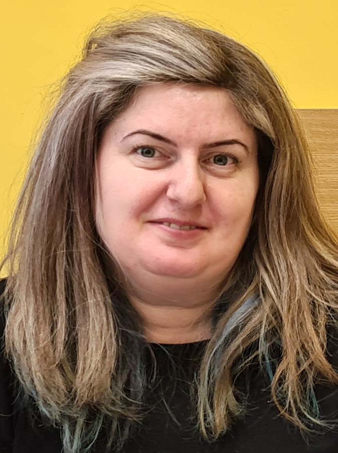 Carmen Cosma, profesoară