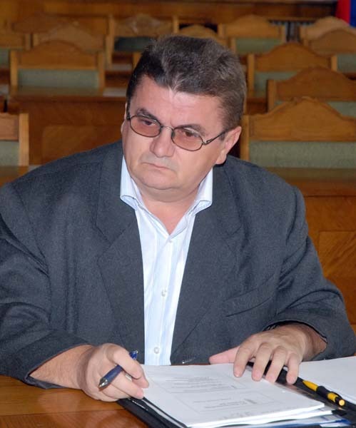 12 Dragos.jpg