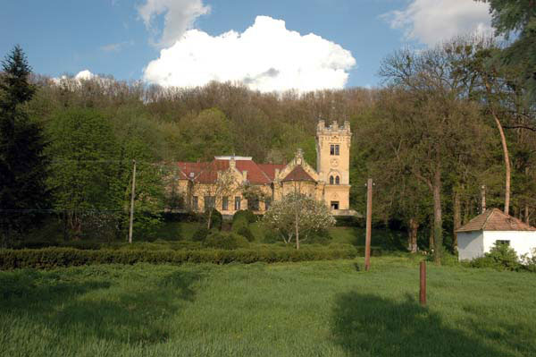 12-castelul-gheghie.jpg