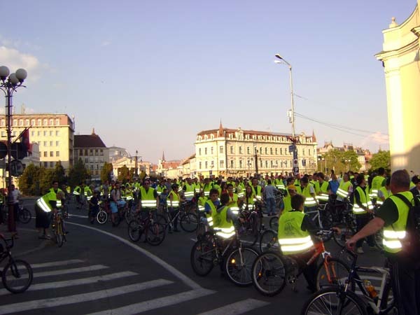 13 biciclisti_1.jpg