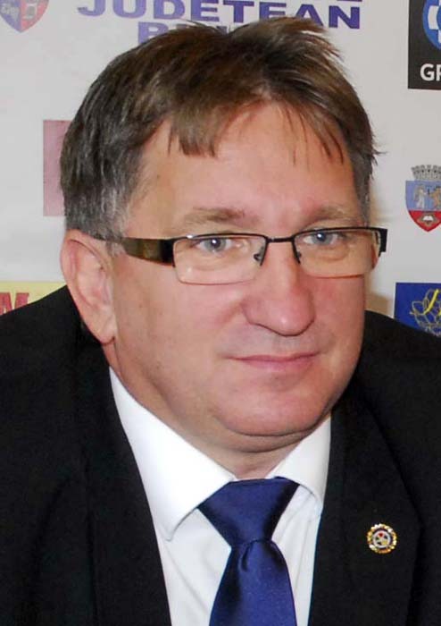 Andrei Bondor, patron Sintezis