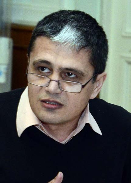 15 Marcel Bolos.jpg
