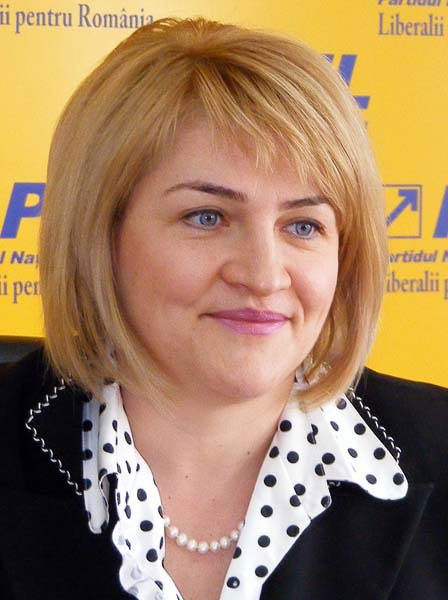 16-Lucia-Varga_jurnal.jpg