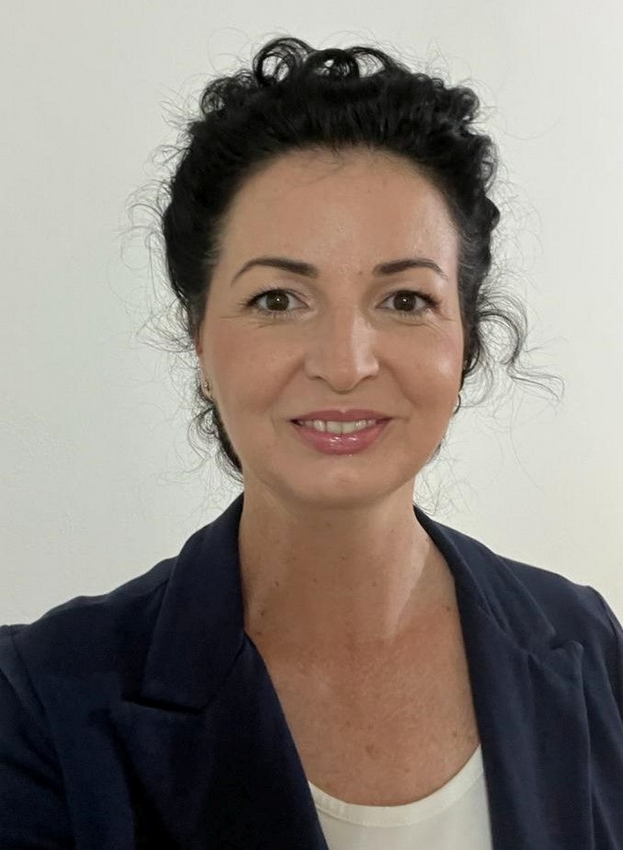 Gabriela Pontos, manager de resurse umane/ HR Manager