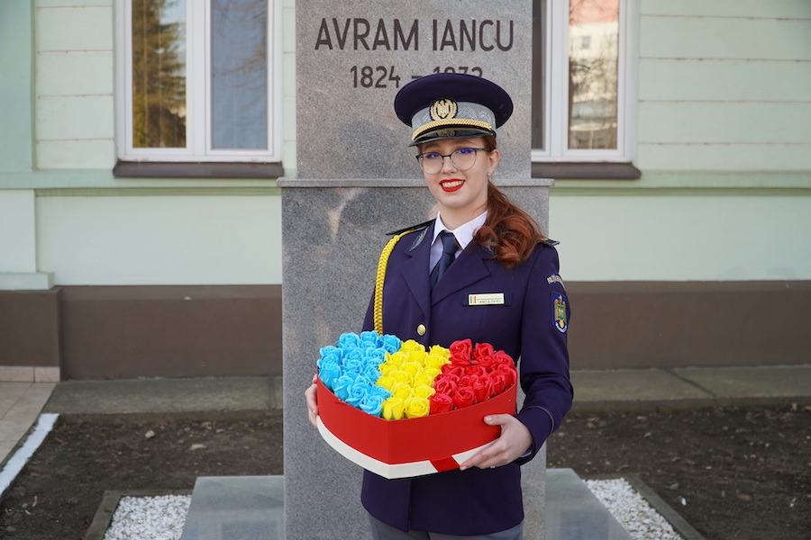 Isabela Ianculovici, şefa de promoţie martie 2022 a Şcolii Poliţiei de Agenţi de Frontieră Avram Iancu