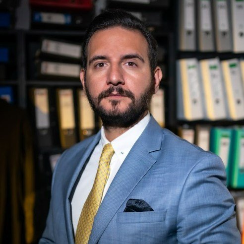 Adrian Cuculis, avocat