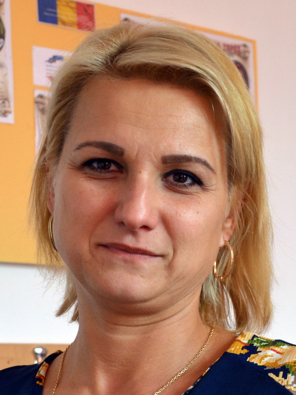 Delia Sim, director Cheresig