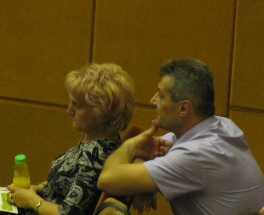 matei, iancu, fata-n spate.jpg