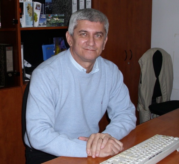 mihai dascalu.jpg